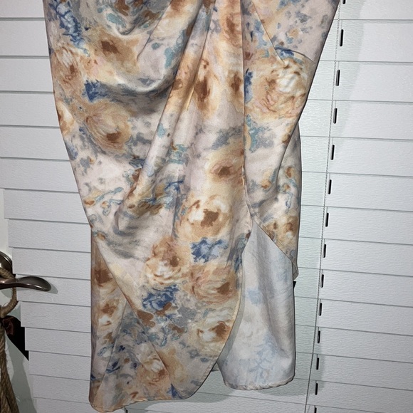 Spring Cocktail Dress - Picture 4 of 11